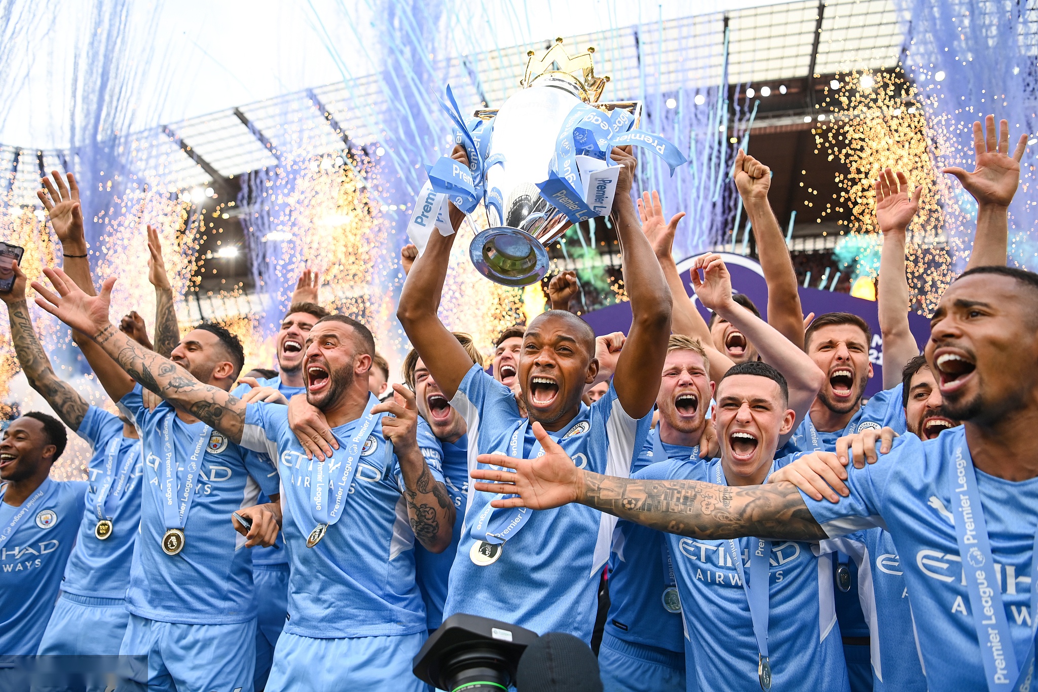 到底哪一位 到底哪一位