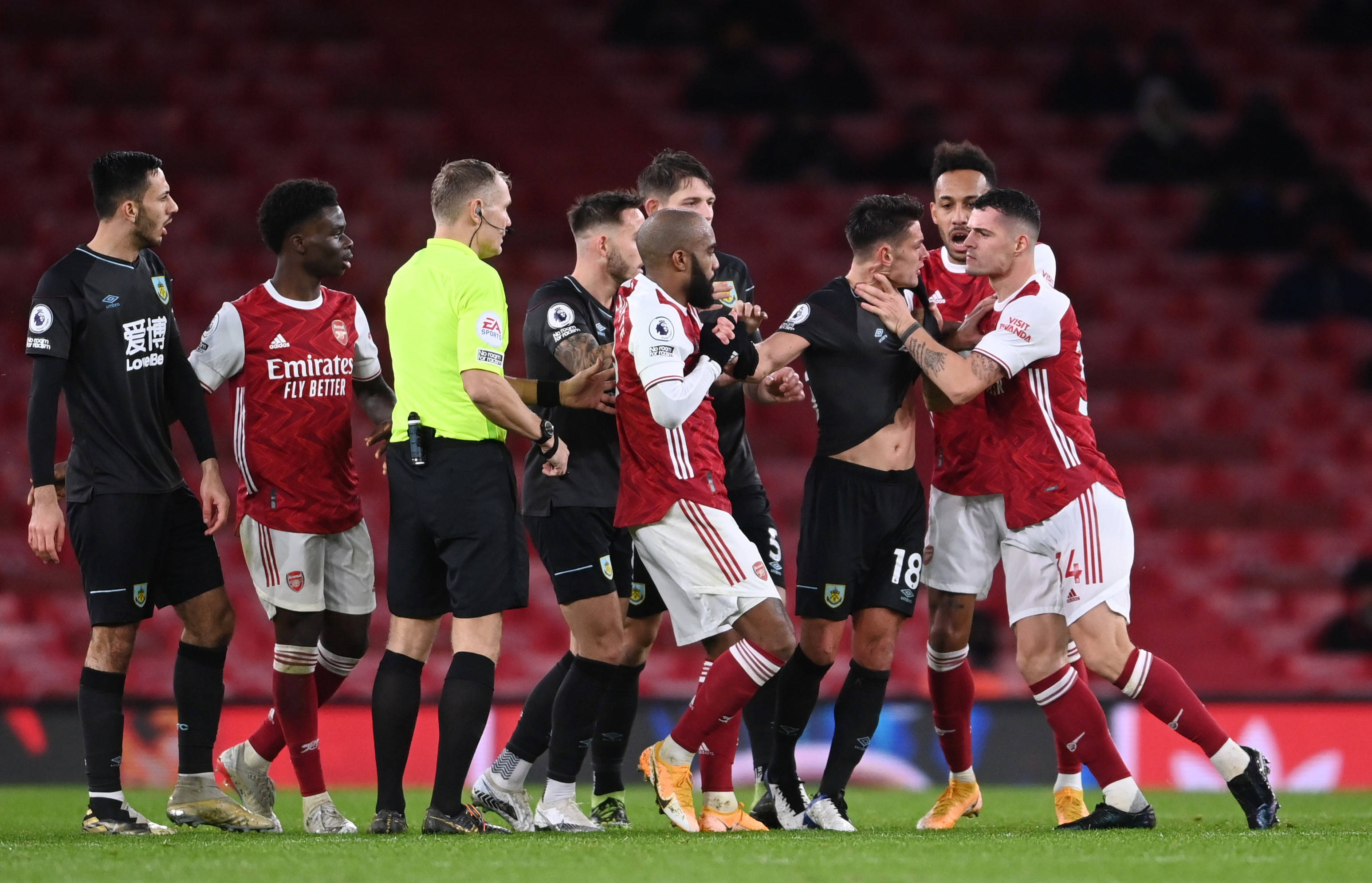 双雄正在朝 双雄正在朝